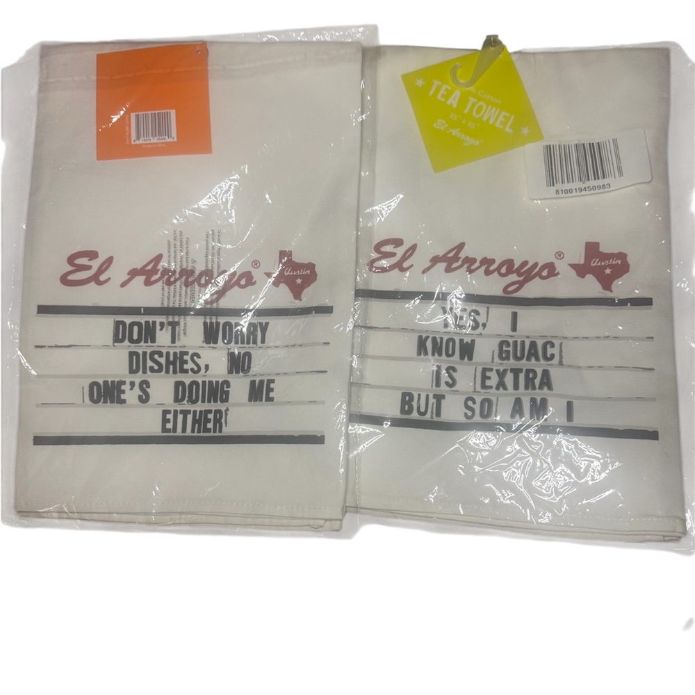 El Arroyo White Tea Towels with Humorous Text